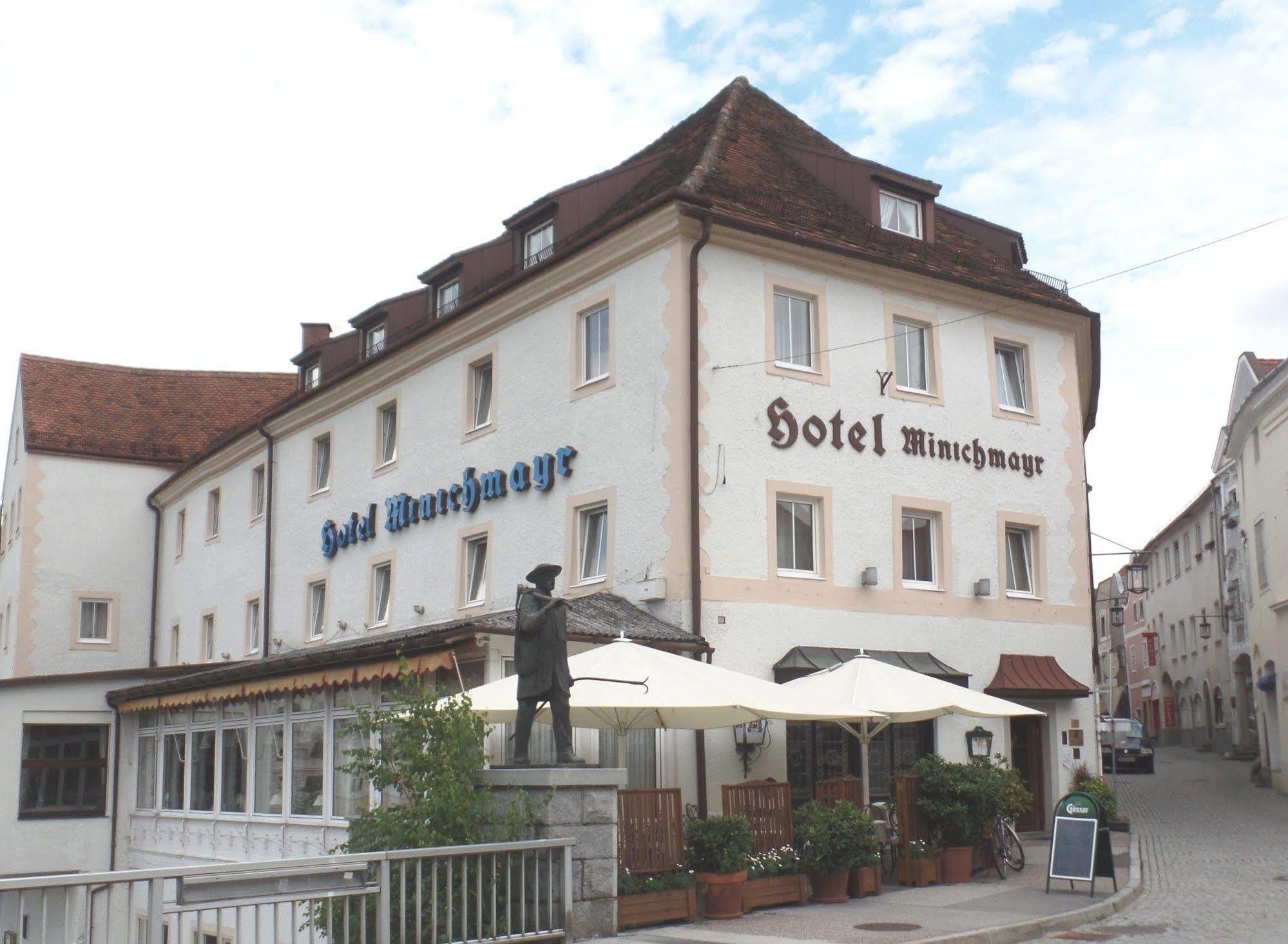 Hotel-Restaurant Minichmayr Steyr Exterior photo
